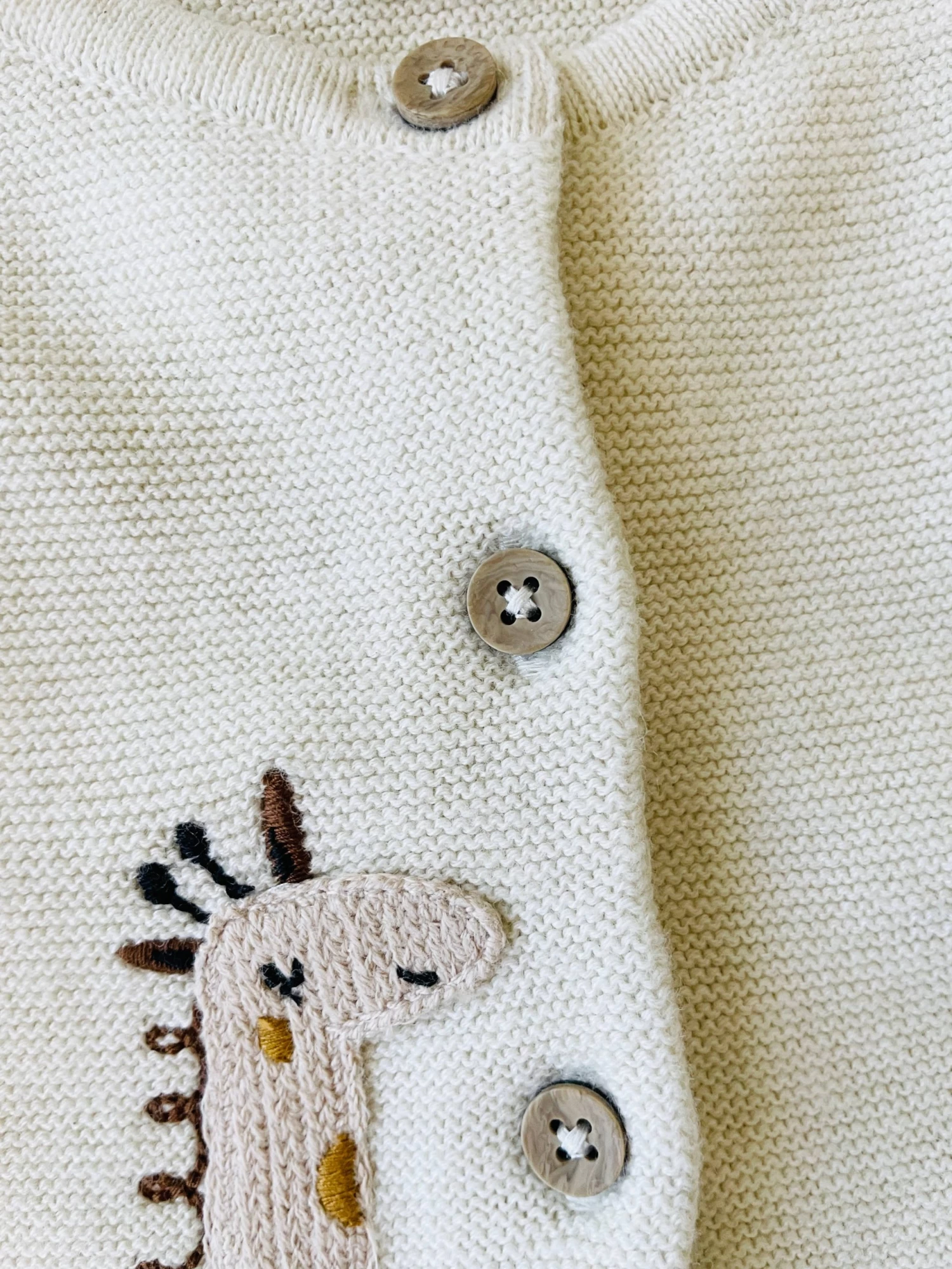 Animal Safari Embroidered Baby Cardigan Sweater (Organic) / Natural 6 Animal Safari Embroidered Baby Cardigan Sweater (Organic) / Natural – Bild 6