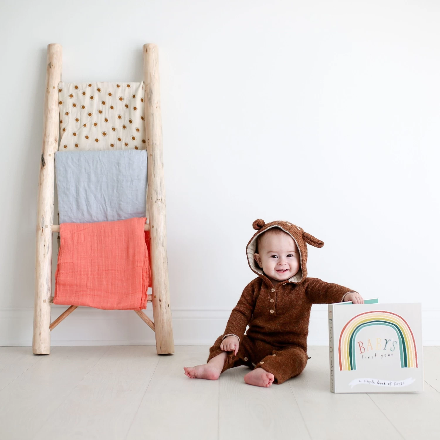 Baby's First Year Memory Book - Little Rainbow 4 Baby's First Year Memory Book - Little Rainbow – Bild 4