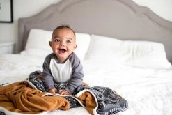 Copper Pearl Three-Layer Stretchy Quilt -Baby Grundausstattungs Geschäft copper pearl three layer stretchy quilt 3