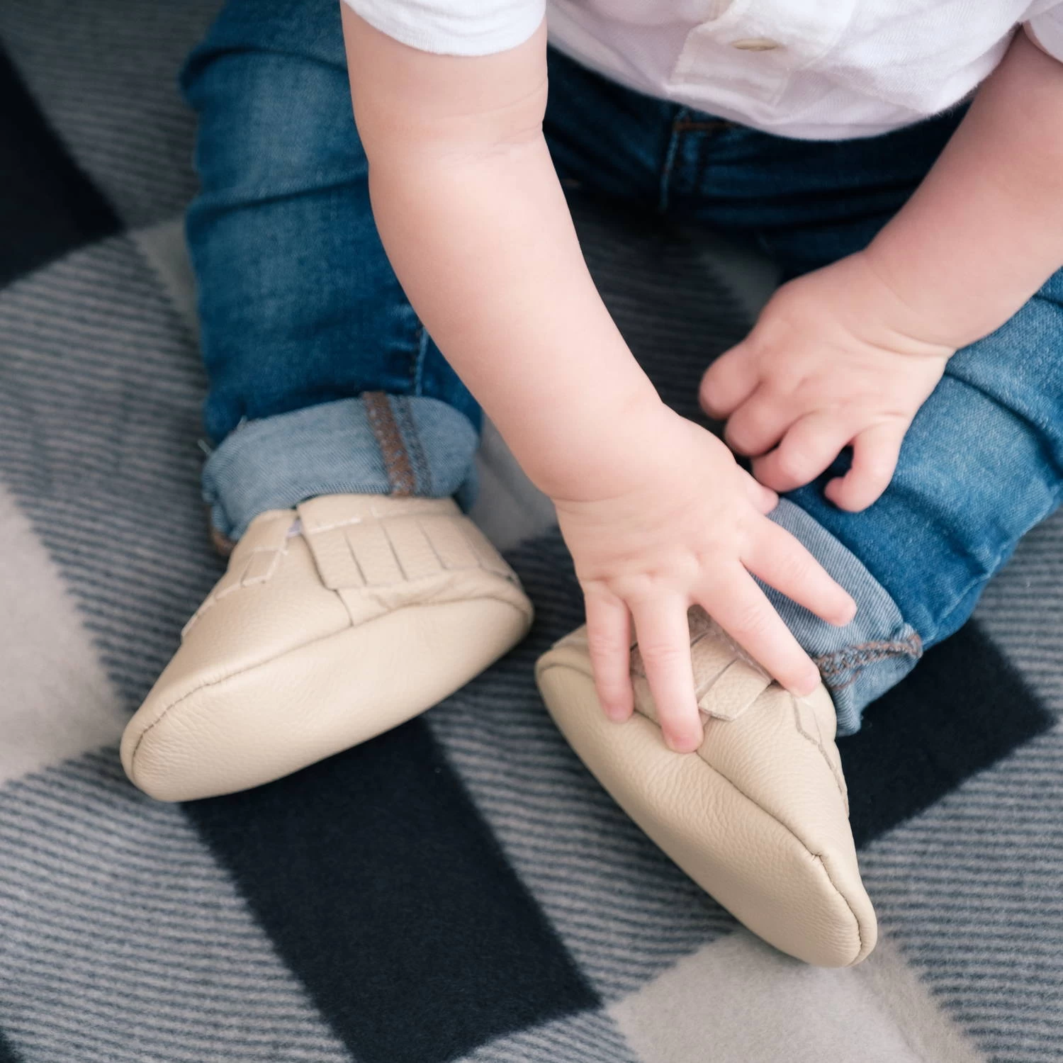 Latte Genuine Leather Baby Moccasins 2 Latte Genuine Leather Baby Moccasins – Bild 2