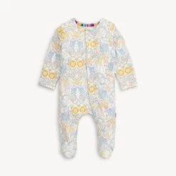 Magnetic Me Nikki Menagerie Modal Parent Favorite Footie